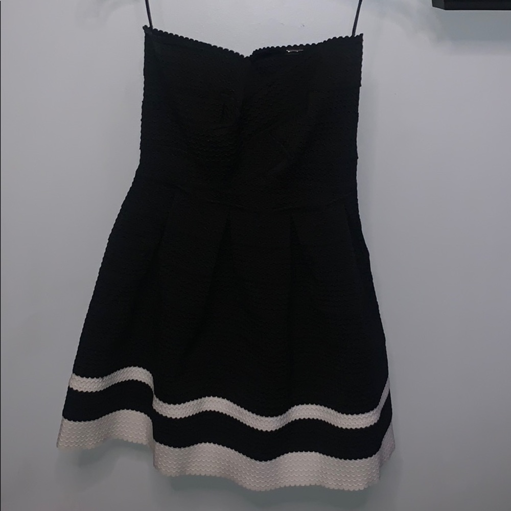 Strapless dress
